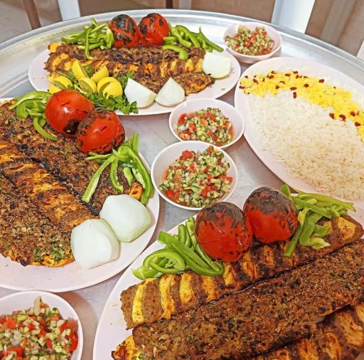 عکس باغ رستوران راز (کهتو کباب راز)