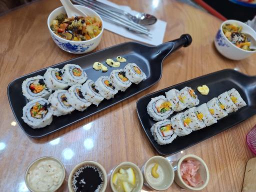 عکس کافه رستوران دلونا