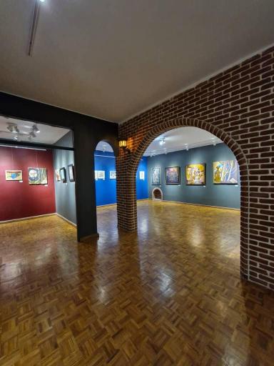 عکس گالری خانه دوست