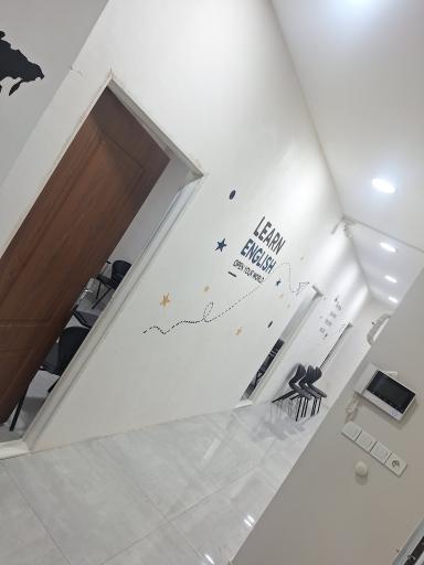 عکس آموزشگاه زبان بیان