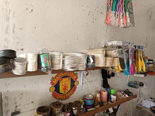 عکس خانه تعمیر کیف و کفش و چمدان اوستا کوچولو