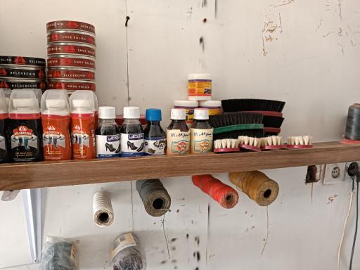 عکس خانه تعمیر کیف و کفش و چمدان اوستا کوچولو