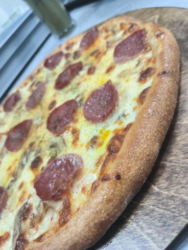 عکس پیتزا لئوپارد