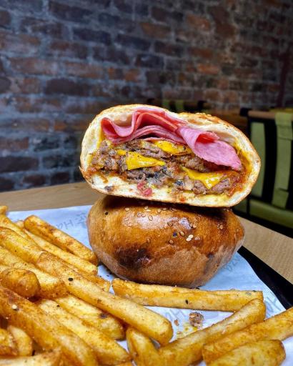 عکس پیتزا لئوپارد