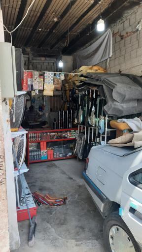 عکس شیشه اتومبیل فرشید