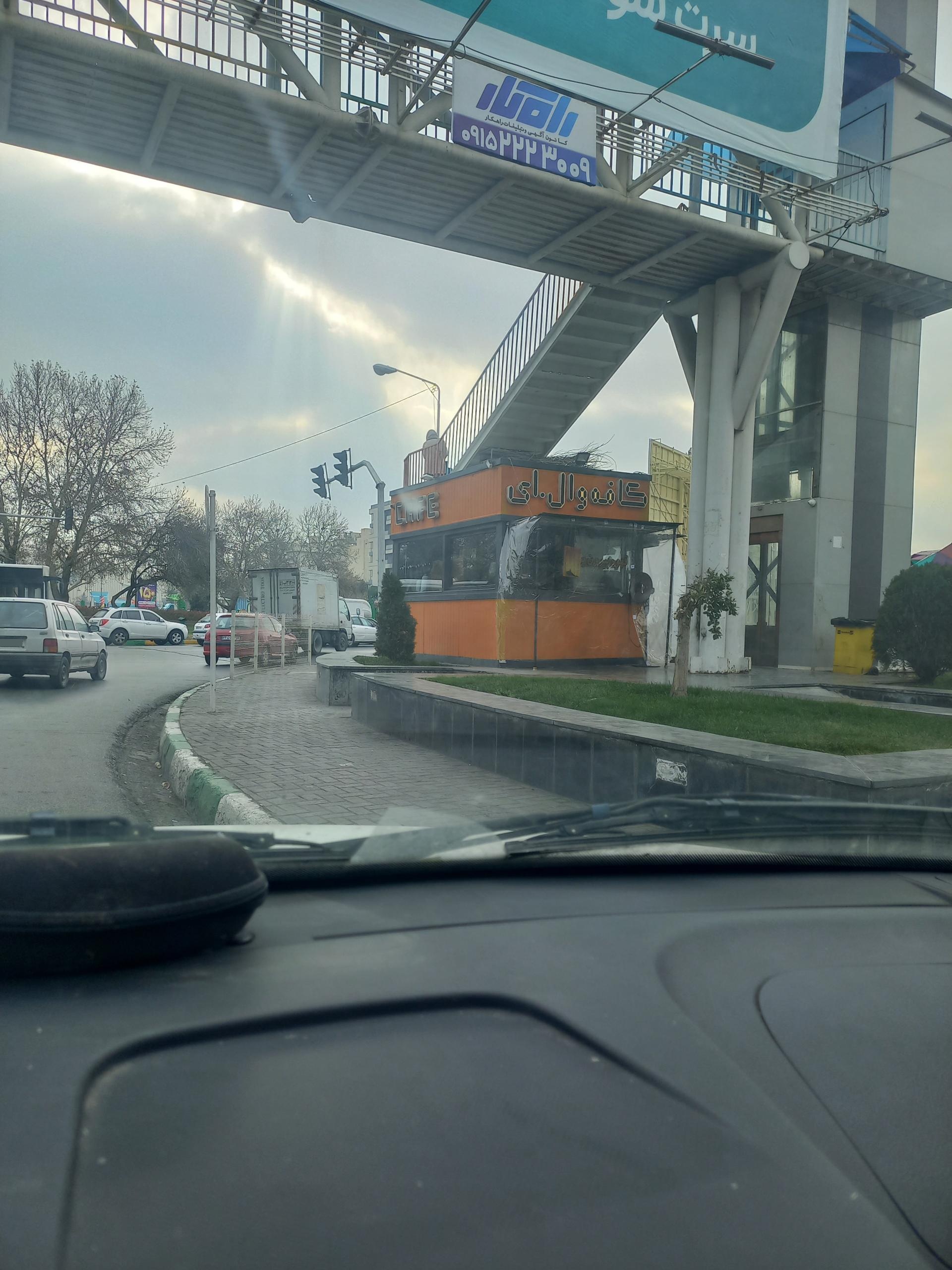 عکس کافه کانکس وال ای