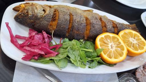 عکس سالن غذاخوری لطف کار