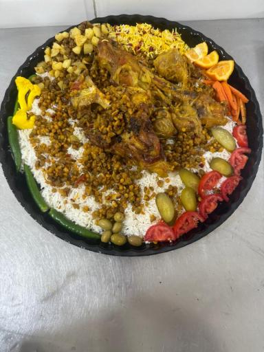 عکس کترینگ و تهیه غذای طیبی 