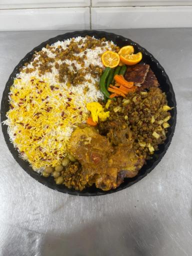 عکس کترینگ و تهیه غذای طیبی 