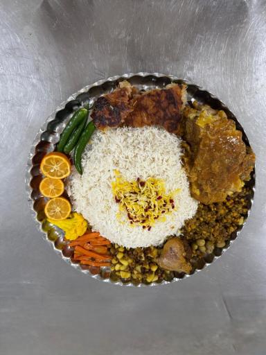 عکس کترینگ و تهیه غذای طیبی 