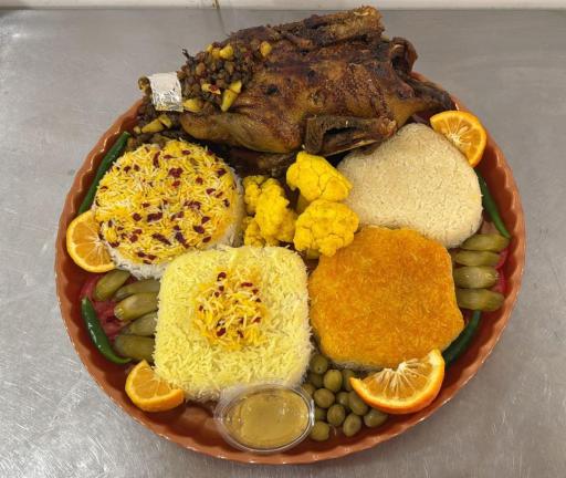 عکس کترینگ و تهیه غذای طیبی 