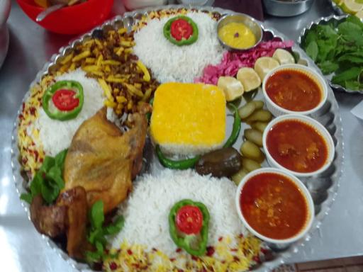 عکس کترینگ و تهیه غذای طیبی 