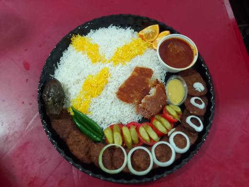 عکس کترینگ و تهیه غذای طیبی 