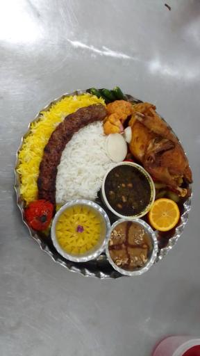 عکس کترینگ و تهیه غذای طیبی 