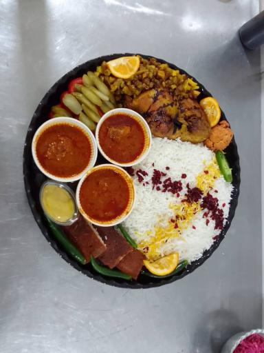 عکس کترینگ و تهیه غذای طیبی 