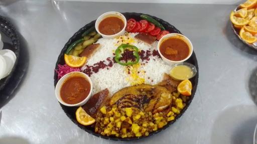 عکس کترینگ و تهیه غذای طیبی 