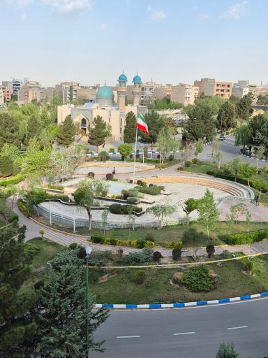 عکس میدان دانشگاه