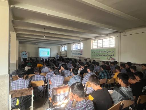 عکس دبیرستان امام خمینی