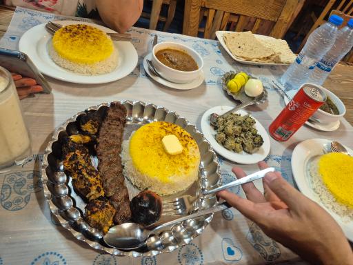 عکس رستوران سنتی گلشن 