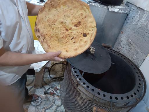 عکس نان و سمبوسه وپیتزایی خانگی صاحب الزمان