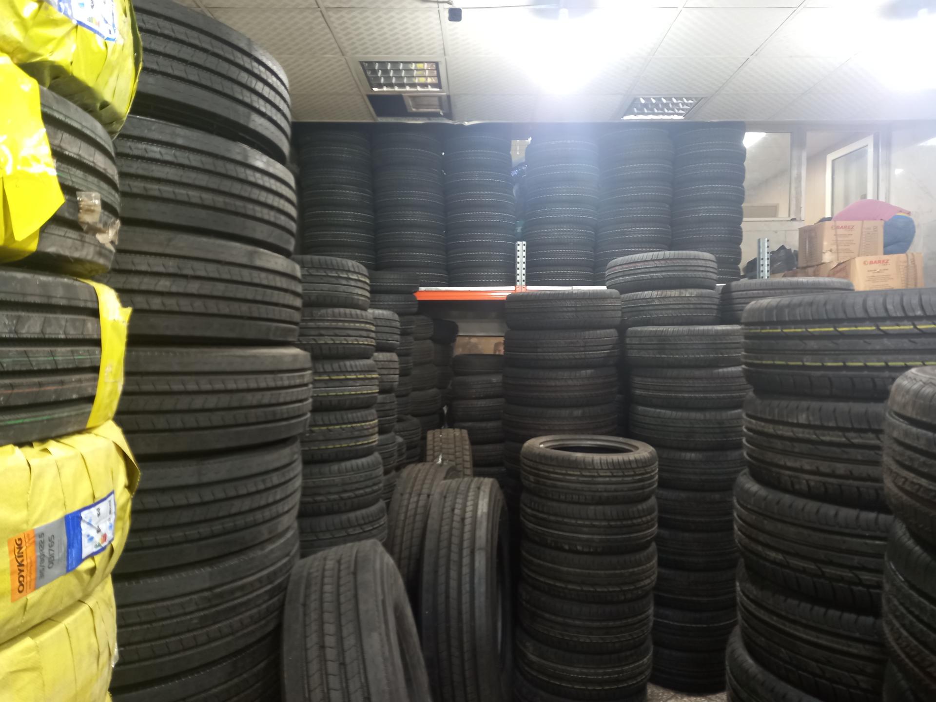 عکس فروشگاه اعتماد تایر پارس