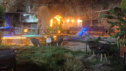 کافه رستوران برکه