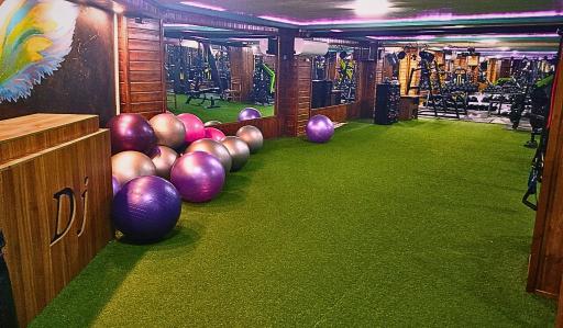 باشگاه ورزشی مهر ویژه بانوان