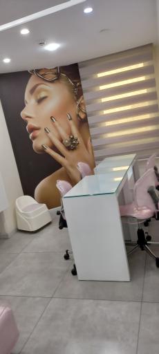 عکس سالن جزیره زیبایی