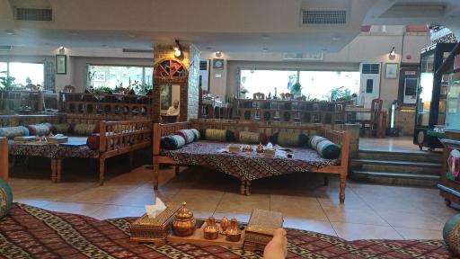 عکس رستوران دارچین