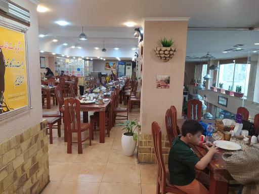 عکس رستوران دارچین