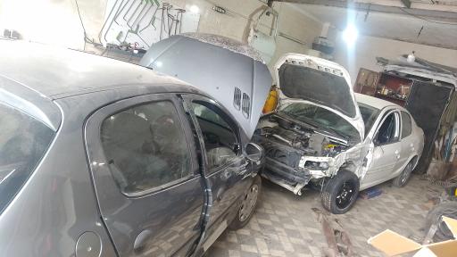 عکس صافکاری و شاسی کشی پرسپولیس 