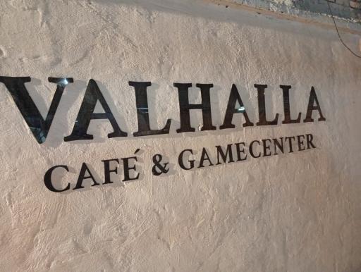 عکس کافه و گیمنت والهالا