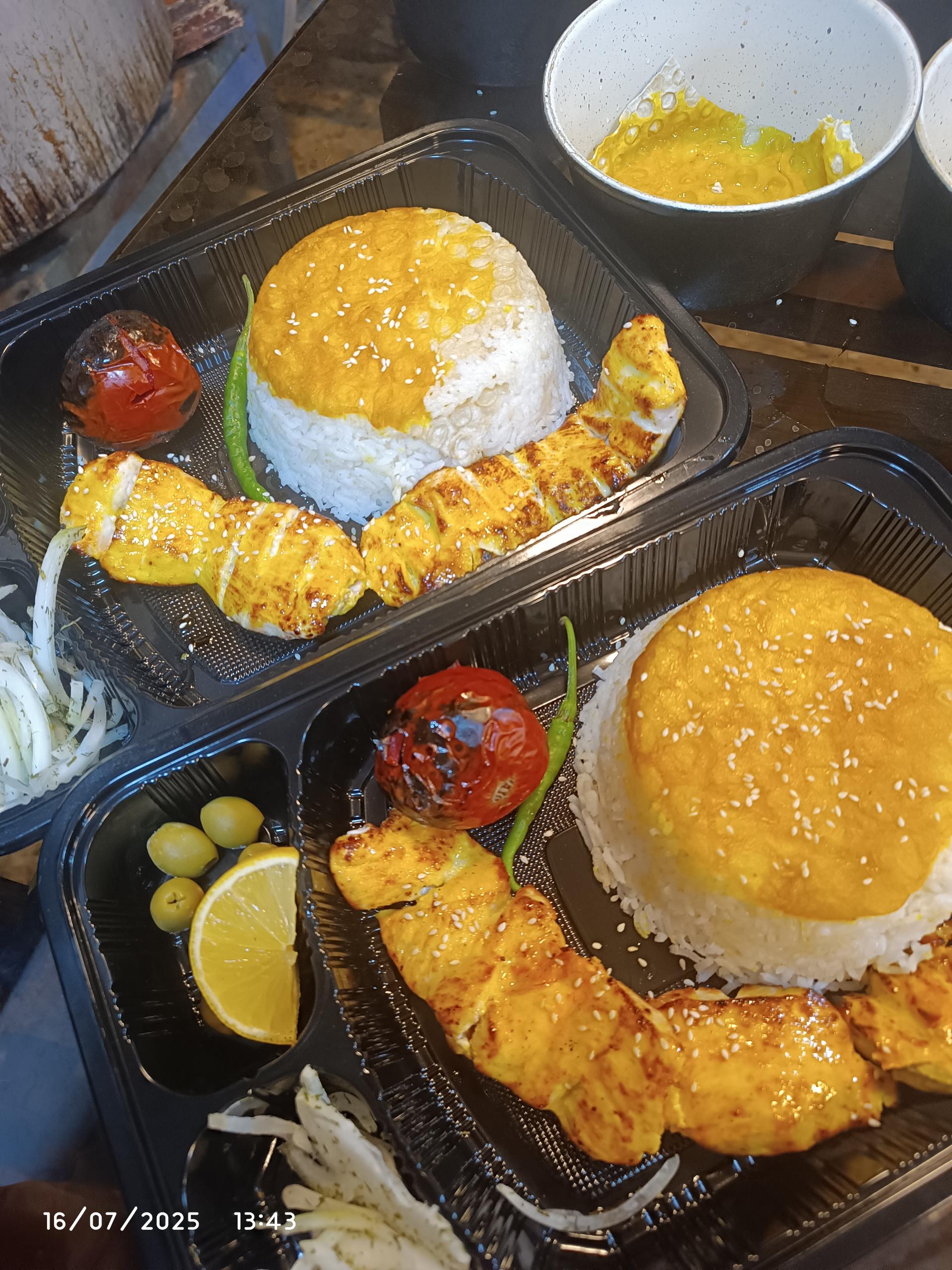 عکس کترینگ سینی پر 