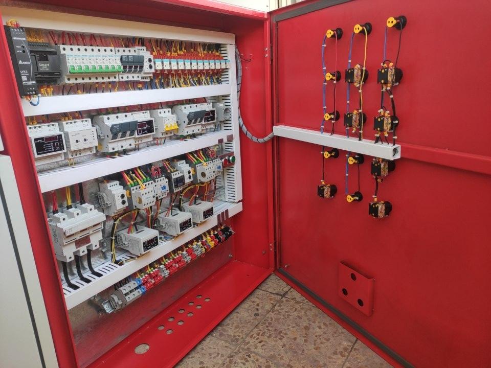 عکس تجهیزات آتش نشانی آتا صنعت