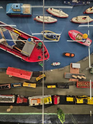 عکس موزه اسباب بازی