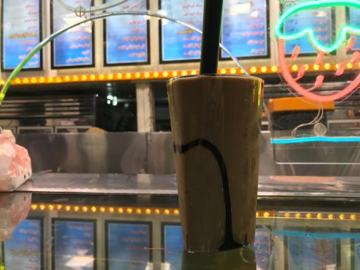 عکس بستنی و آبمیوه عمو حسین