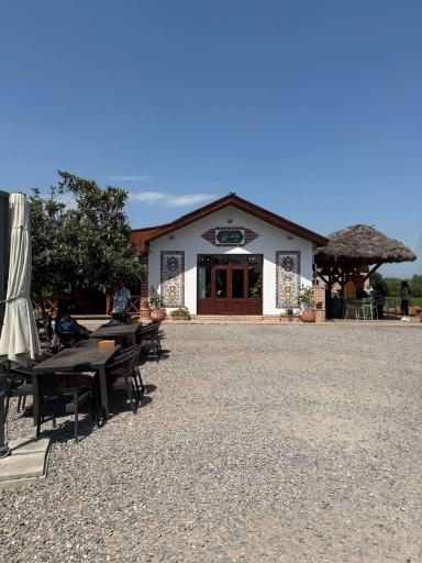 عکس بوم گردی تی باغ فومن