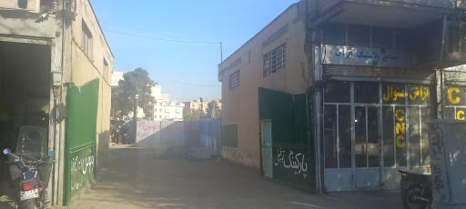 عکس پارکینگ خودروهای توقیفی ونوس