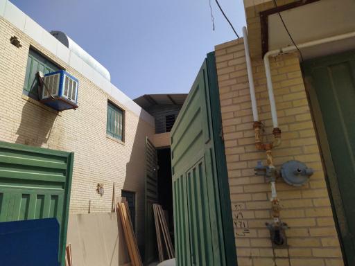 عکس تعمیرات و تولید درب چوبی میرحسینی