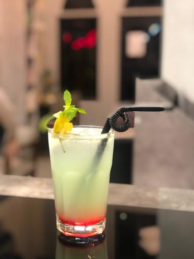 عکس کافه کتاب (ویژه بانوان)