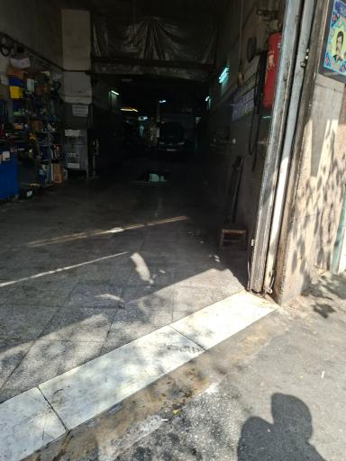 عکس اتوسرویس و تعویض روغنی واحد