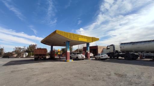 عکس پمپ بنزین