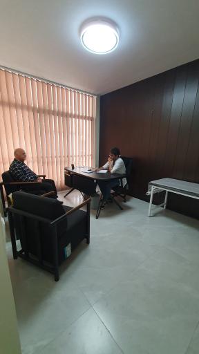 عکس دکتر امید ثابت زاده