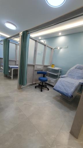 عکس دکتر امید ثابت زاده