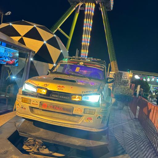 عکس شهربازی طلایی