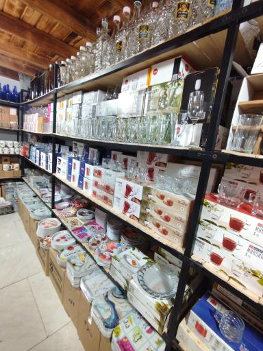 عکس بزرگترین ارزانسرای عباس آباد 