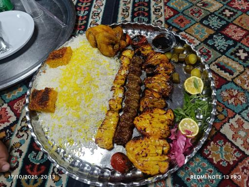 عکس سفره خانه سنتی عبدالرزاق