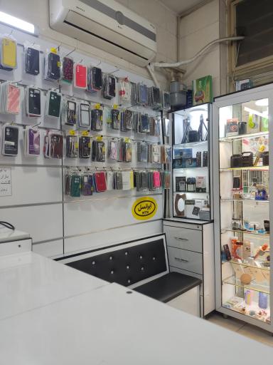 عکس تعمیرات موبایل و کافی نت پاسارگاد