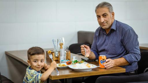 رستوران و تهیه غذای طعم خاص