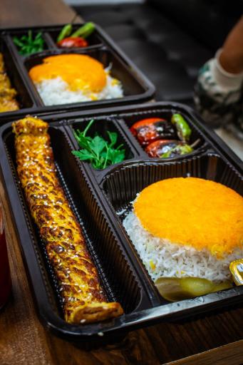 رستوران و تهیه غذای طعم خاص